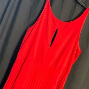 GORGEOUS RED floor length pleated dress ♥️♥️♥️♥️